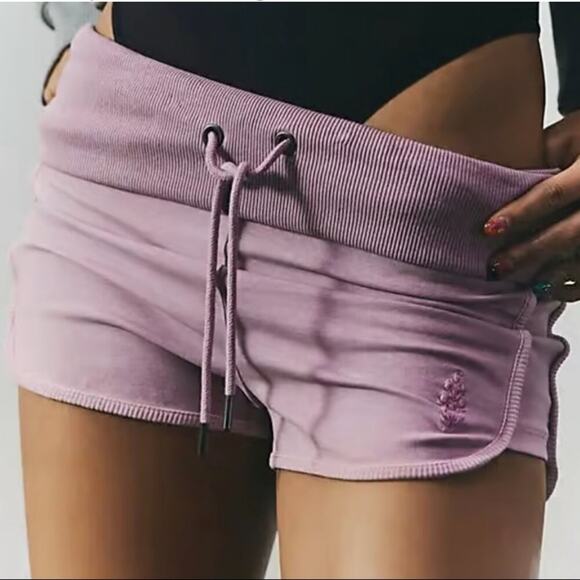 🆕FP Movement Limitless Shorts Faded Mauve SZ L NWT